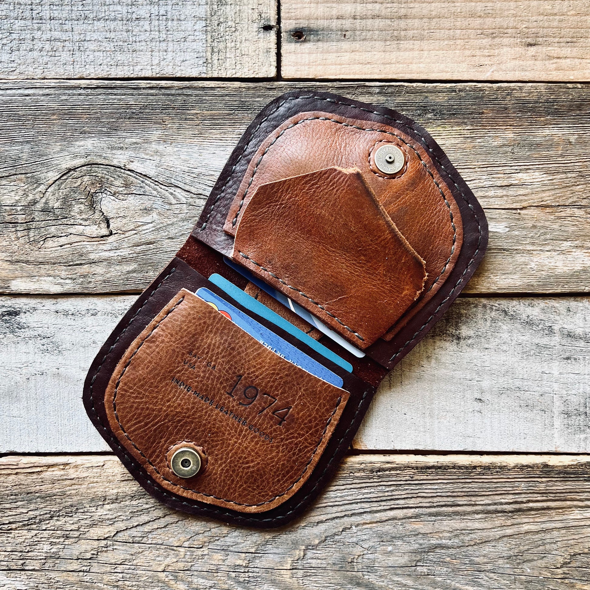 1974 Thames River Wallet in Chestnut & Hickory, Inside detailing with 3 card/cash slots and one pocket with a flap. 